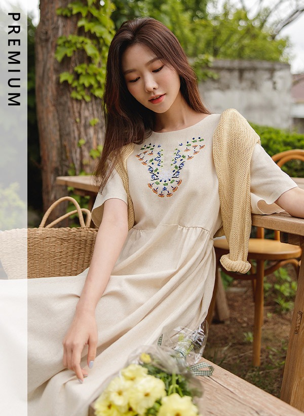 韓國[只在這裡]圖騰刺繡圓領短袖棉麻洋裝